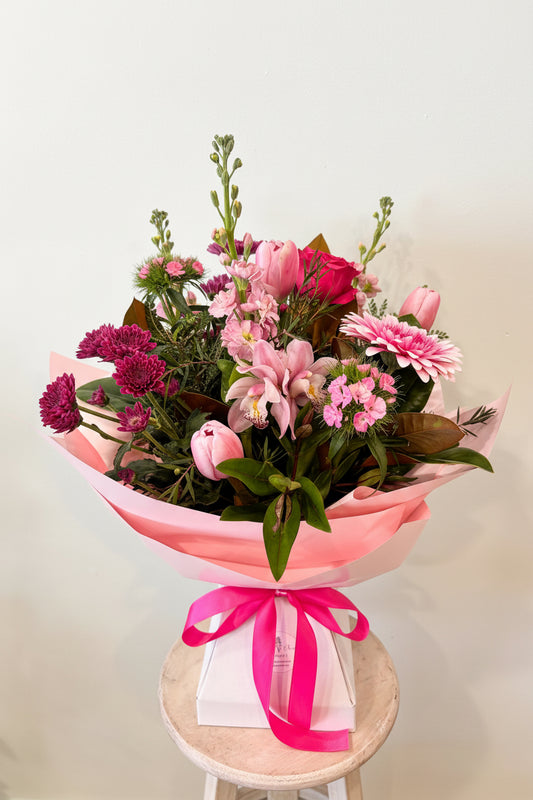 Perfect Pink Portable Vase Arrangement