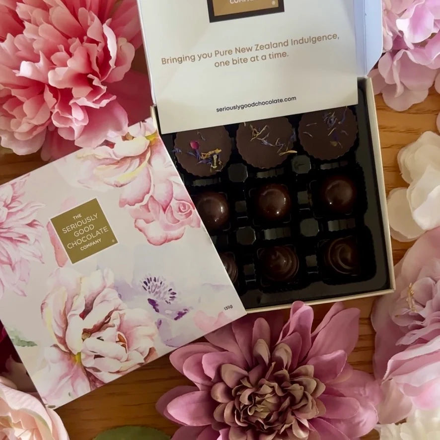 Floral 9 Piece Chocolate Box