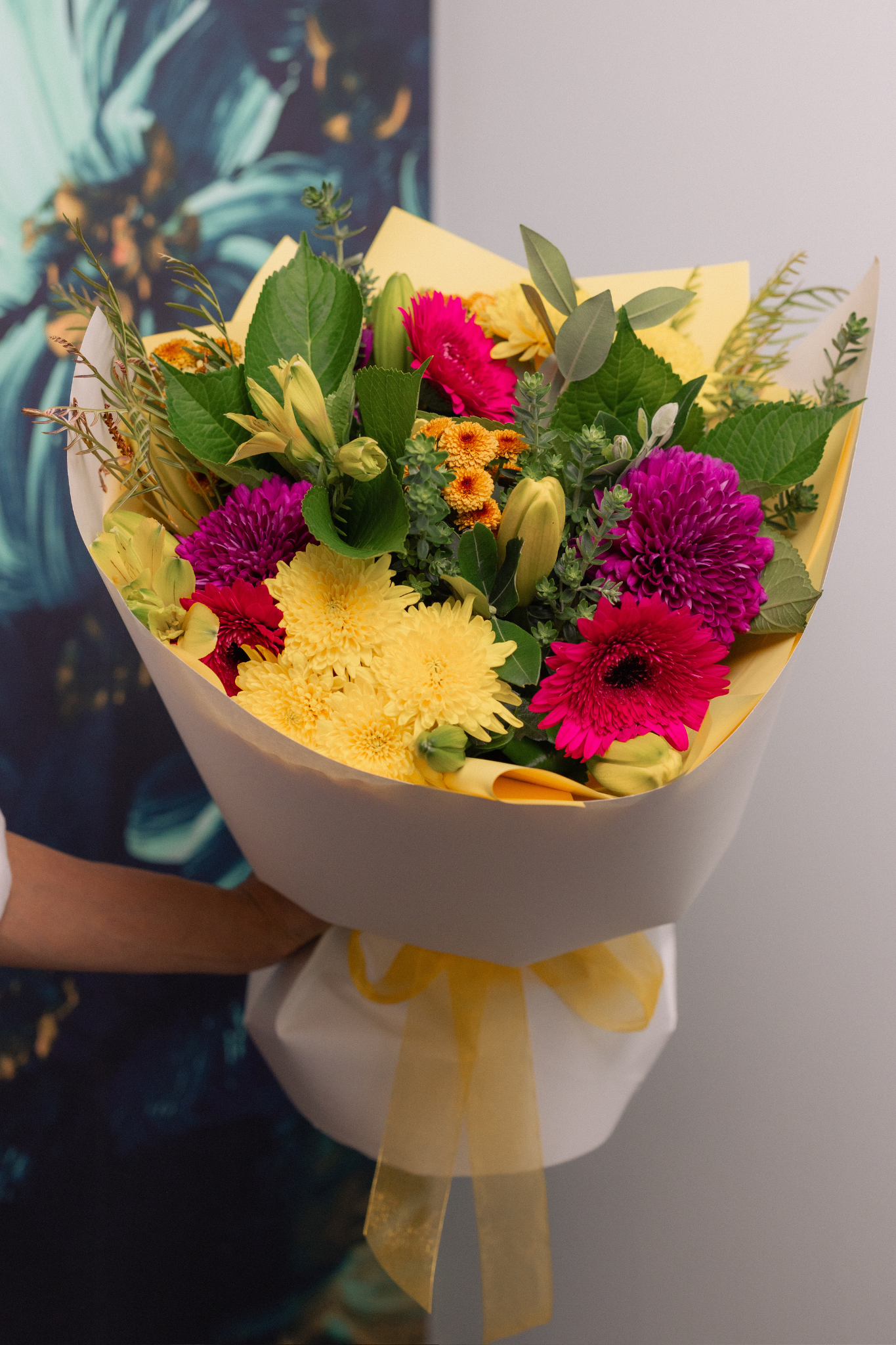 Luxe Portable Vase Arrangement