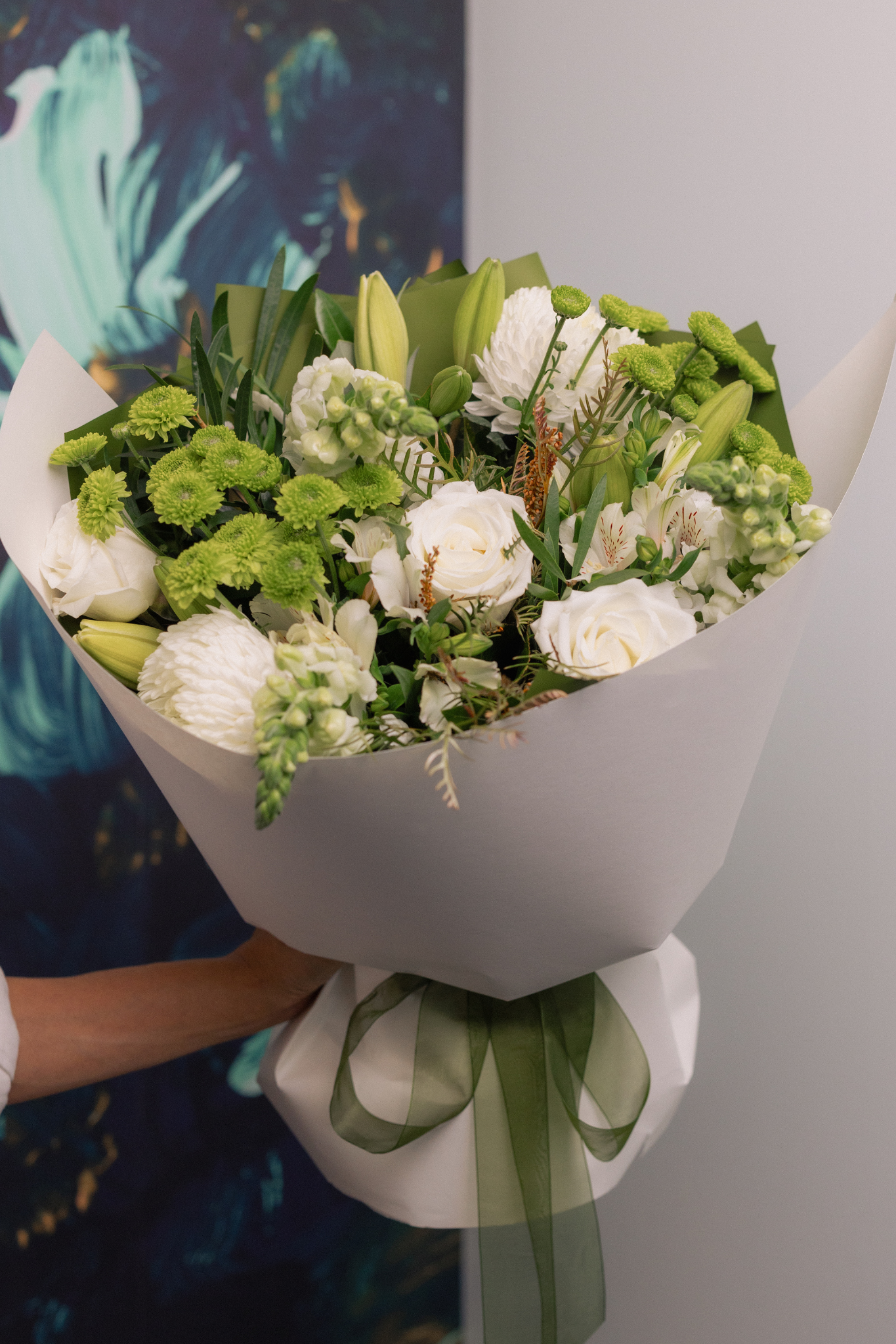 Luxe Portable Vase Arrangement