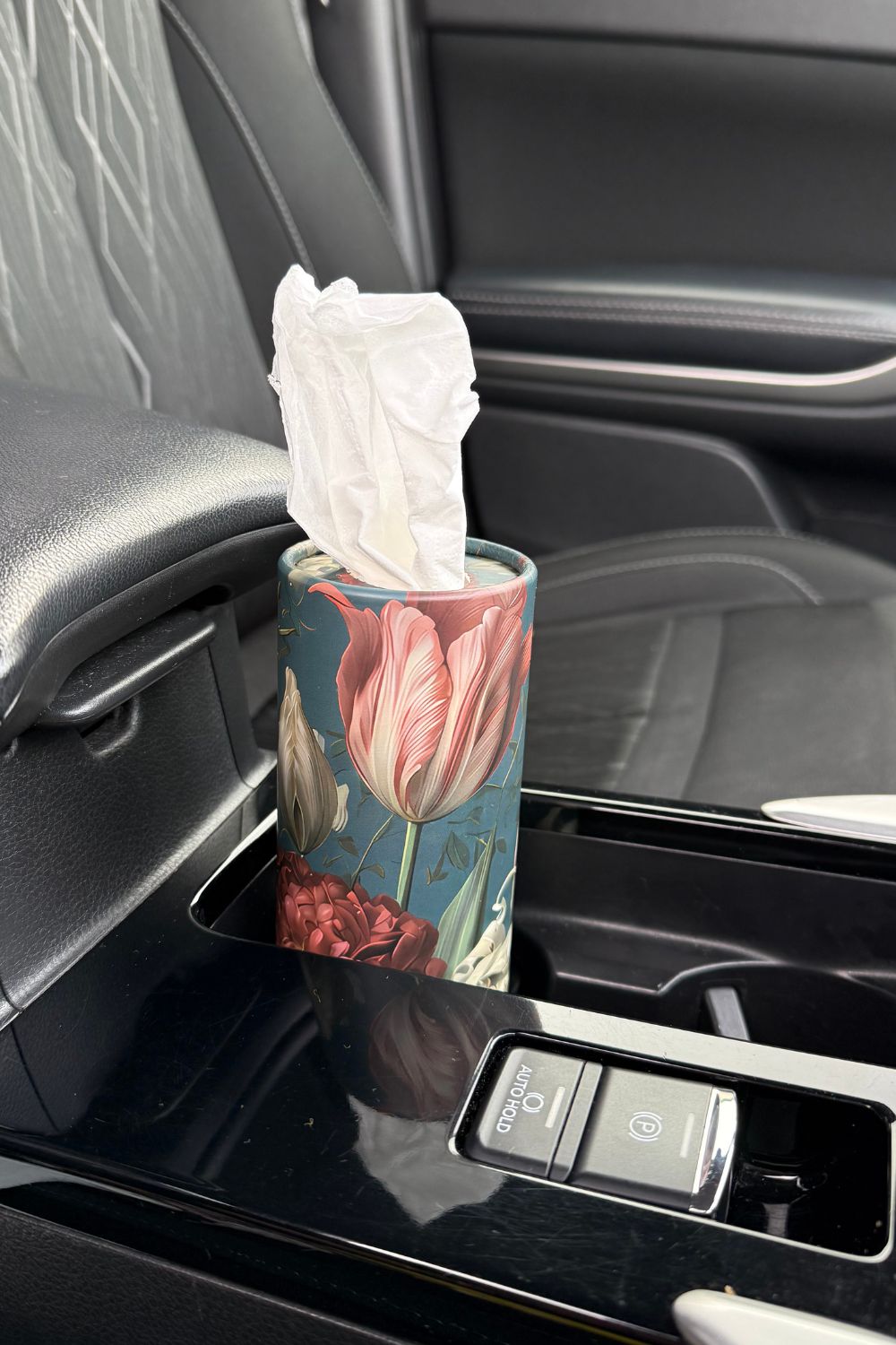 Close-up of the Tulip Party floral tissue cylinder with a tissue drawn from the top