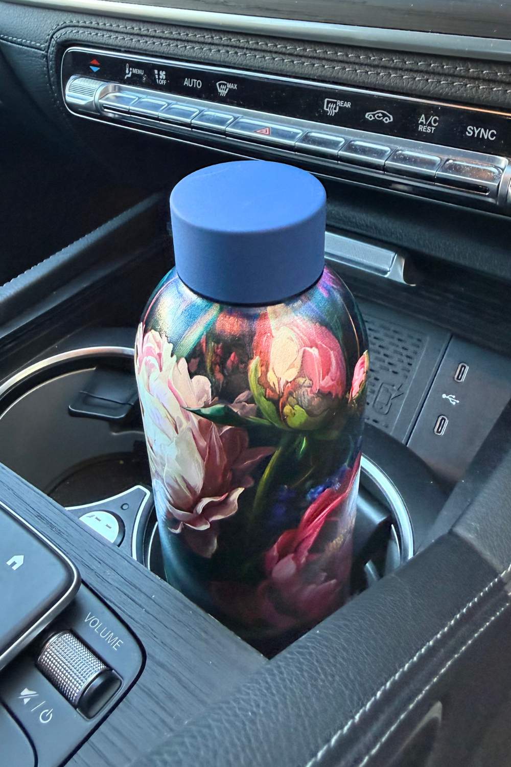 Navy floral Annah Stretton 530ml stainless steel water bottle